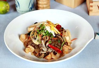 A dish of Filipino food